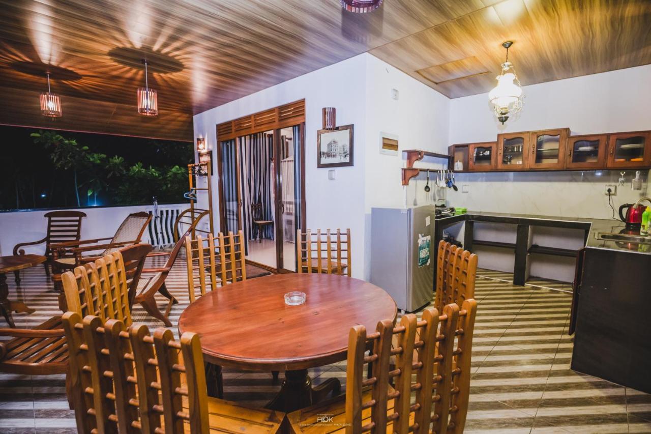 Seaview Deepal Villa Unawatuna Eksteriør billede