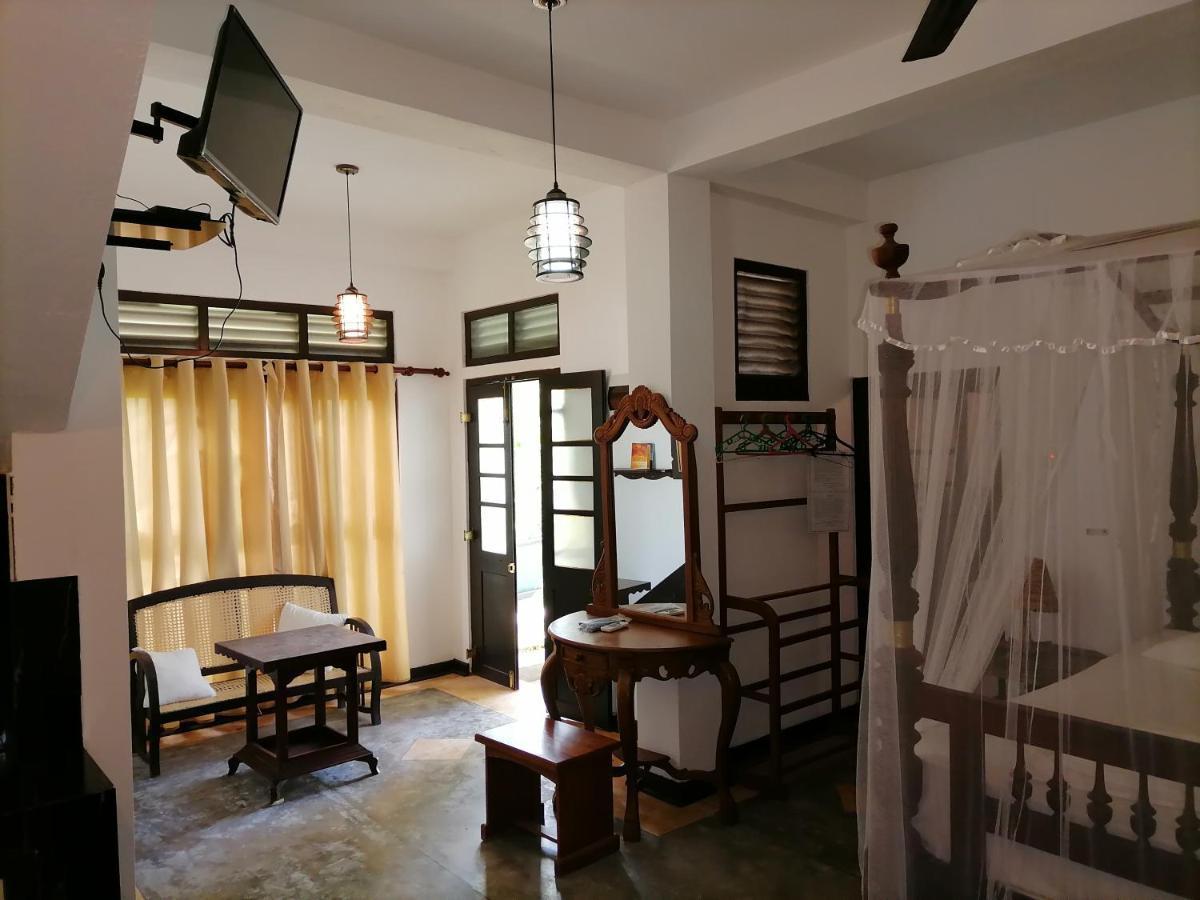 Seaview Deepal Villa Unawatuna Eksteriør billede